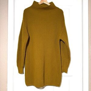 Aritzia Wilfred Montpellier 100% Merino Wool Sweater Mustard XS Oversized Italy